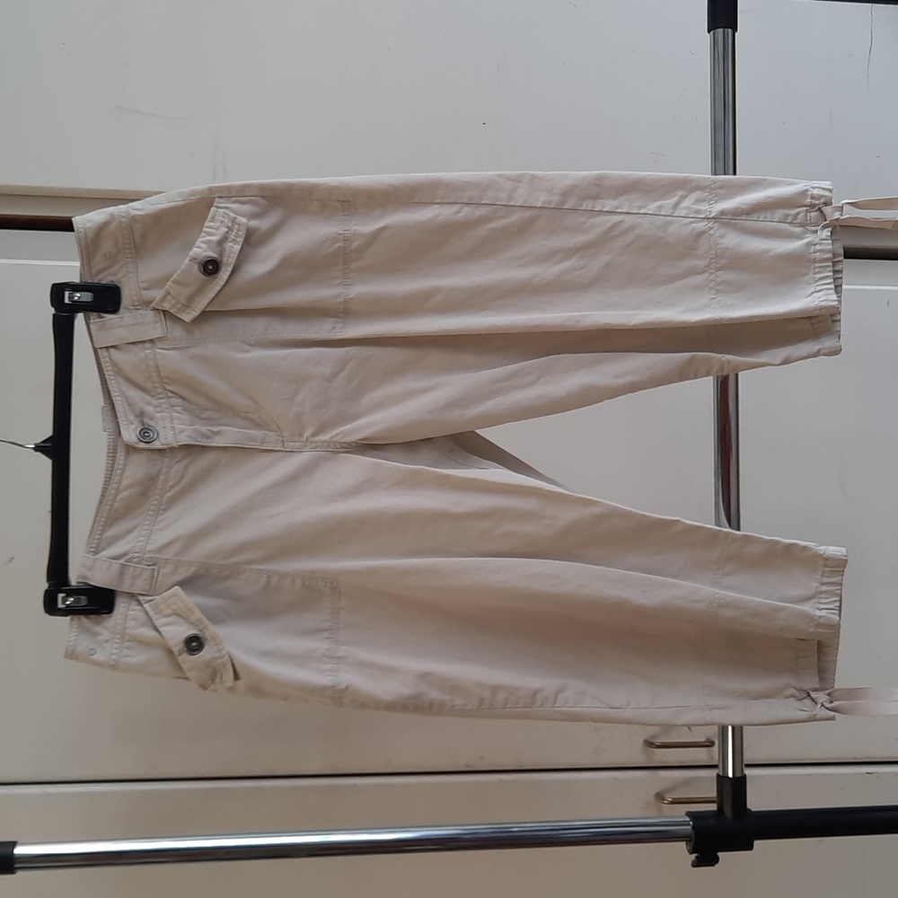Sonoma Women's Tan Capris